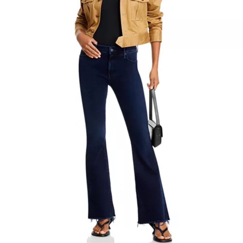 Mother weekender fray jeans. size 29
